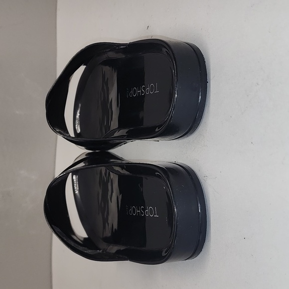 Topshop patent flip flops - Picture 4 of 7